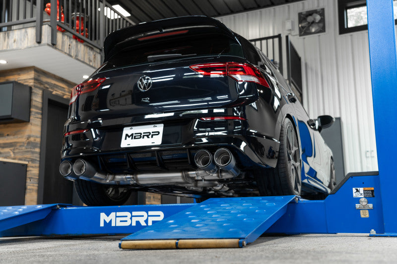 MBRP 2022 Volkswagen Golf R MK8 T304 Cat-Back en acier inoxydable de 3 pouces, sortie arrière quadruple - Embouts en fibre de carbone