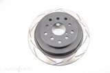 Rotor fendu arrière à 10 trous DBA 01-07 Subaru WRX STI Street Series T2
