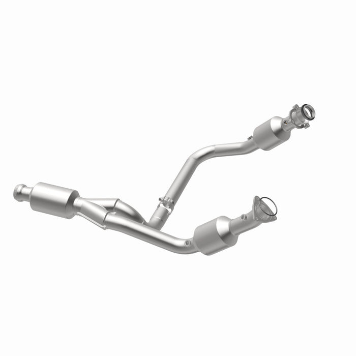 Magnaflow 14-15 Chevrolet Silverado 1500 Underbody 4.3L / 5.3L Direct-Fit Catalytic Converter