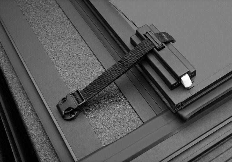 BAK 15-20 Ford F-150 5.7ft. Bed BAKFlip MX4 TS