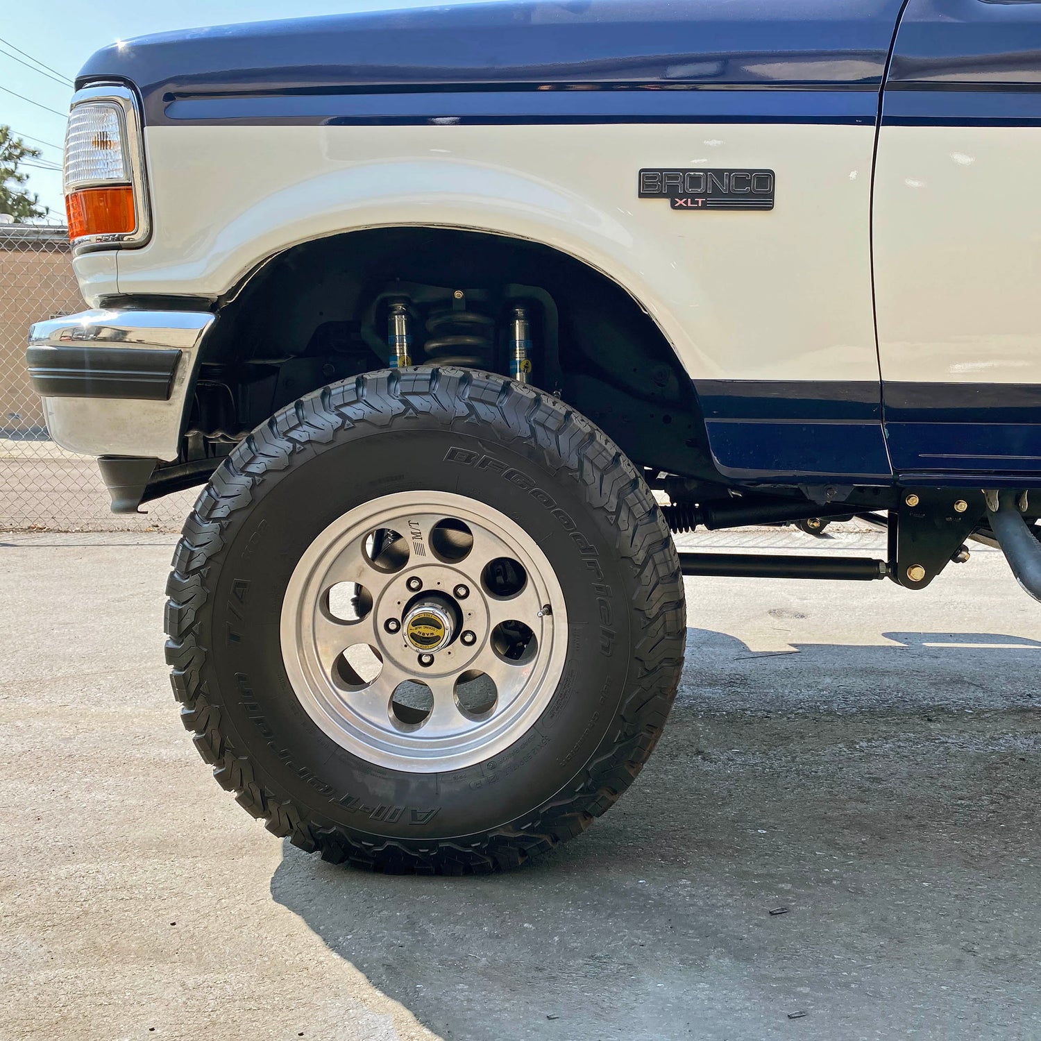 Desolate Motorsports Front 6" Lift Kit (Bolt-on) - 1980-1997 Ford F150/Bronco Desolate Motorsports