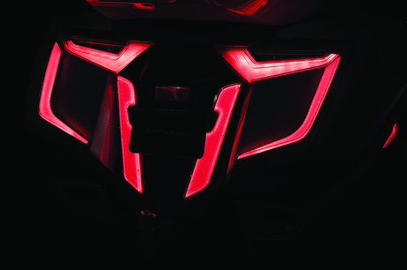 Cache garde-boue arrière Kuryakyn Omni LED 18-20 GL1800 noir satiné