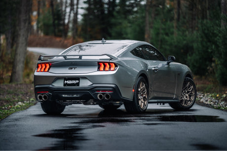 Échappement arrière de 3 pouces MBRP 2024+ Ford Mustang 5.0L T304 SS avec quatre embouts en fibre de carbone (suppression de soupape)