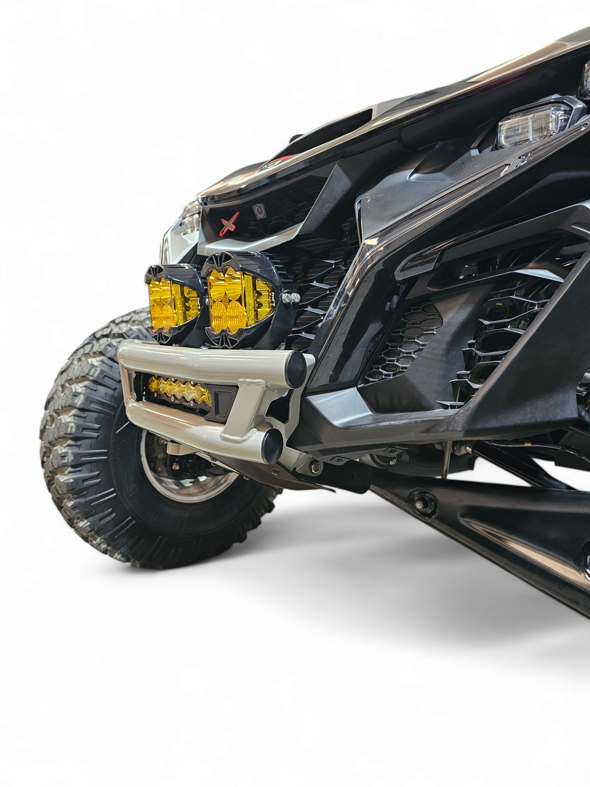 2024 + Can-Am Maverick R Amp front winch bumper www.elektricoffroad.com