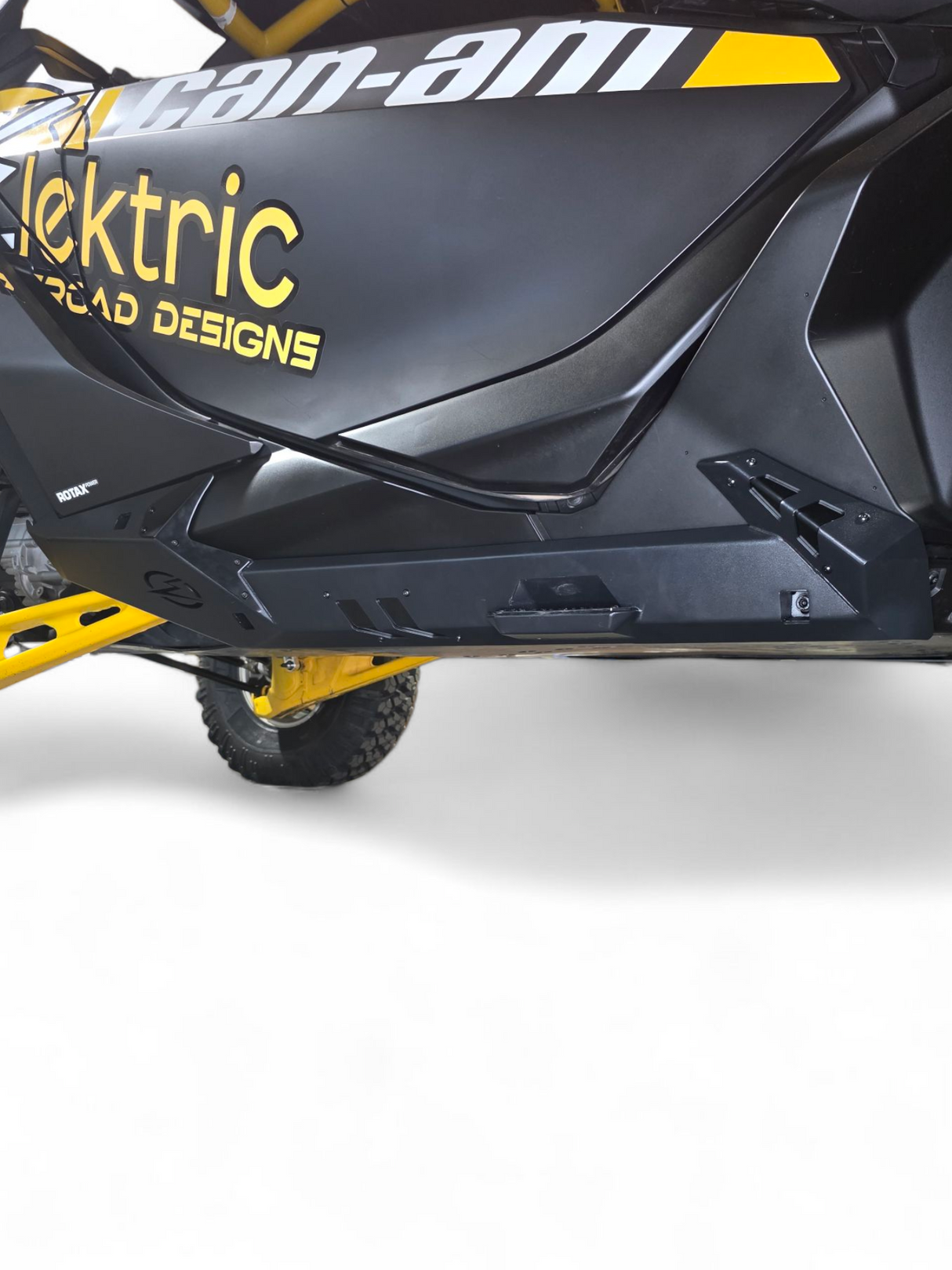 2024+ Can Am Maverick R Volt Rocker Steps (2 Seat) www.elektricoffroad.com