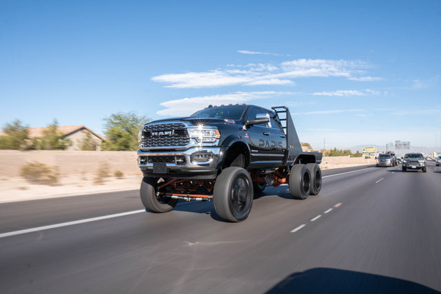 2021 RAM 5500 6x6 Flatbed Papis