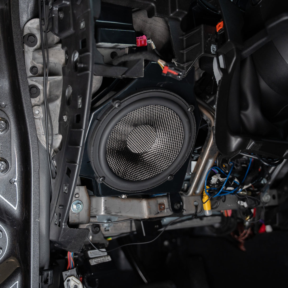 JBL Plug and Play Full Club Speaker, Dual Amplifier, Subwoofer Bundle | '18-'23 JLU Wrangler/ '20- '23 JT Gladiator