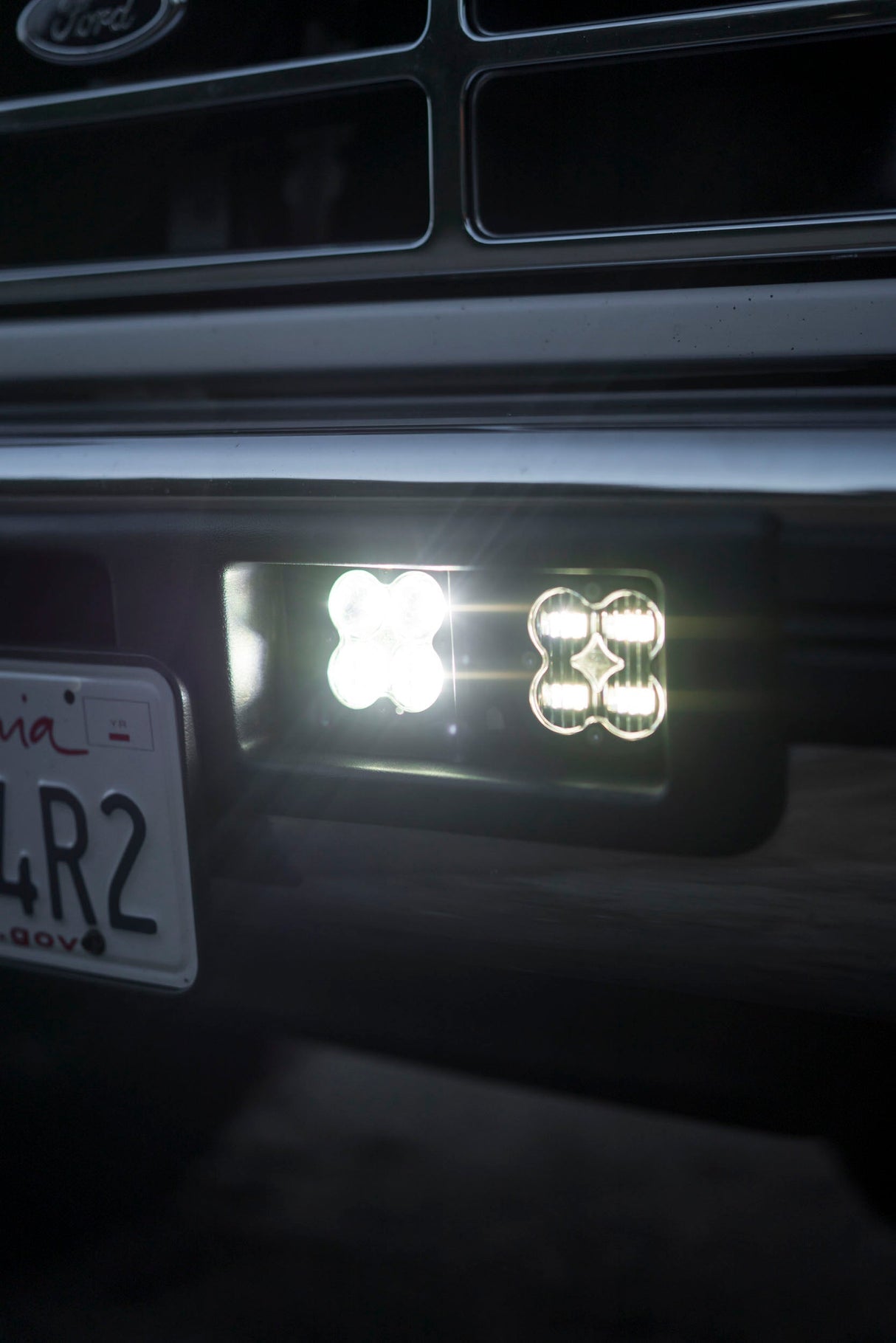 Complete Performance OBS Bumper Fog Light Brackets - 1992-1997 Ford F-Series & Bronco Complete Performance