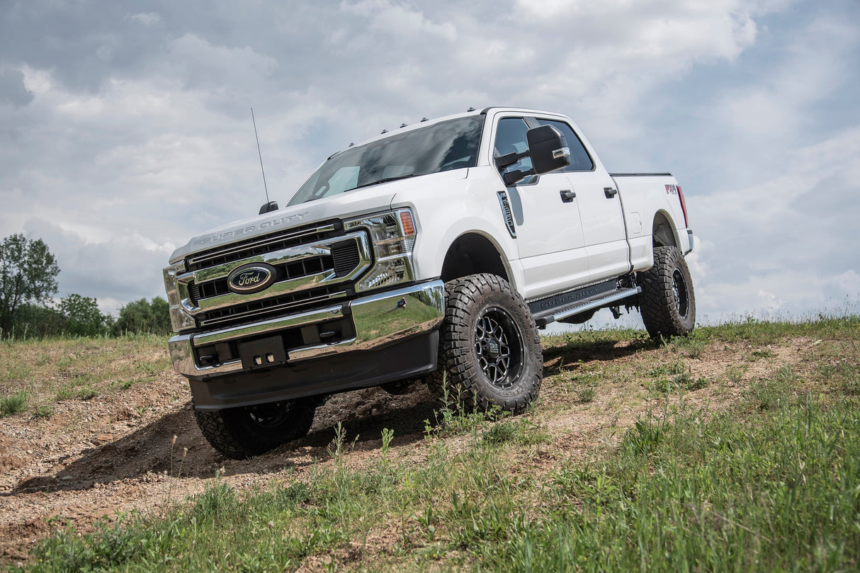 5 Inch Lift Kit w/ 4-Link | Ford F250/F350 Super Duty (20-22) 4WD | Gas BDS Suspension