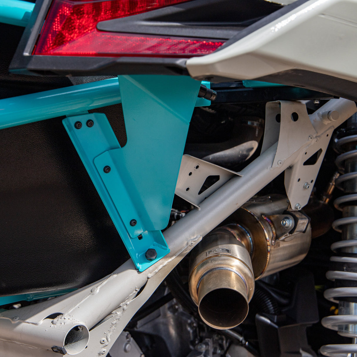 B2G Can Am X3 Rear Storage and Tire Rack Chupacabra Offroad
