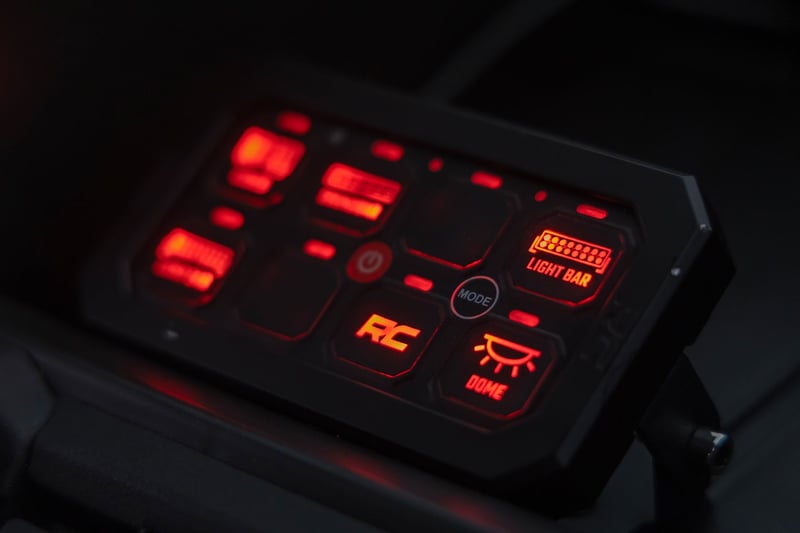 8 Gang Switch Panel
RGB Backlit Buttons | Multifunction Modes ROUGH COUNTRY
