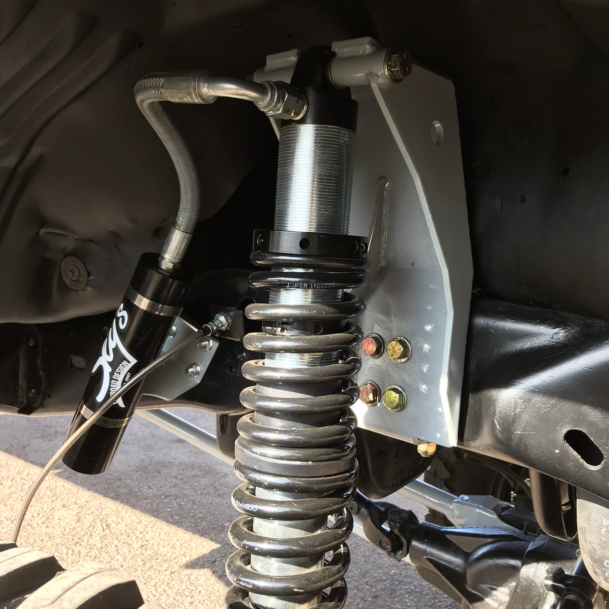 1992-1997 Ford F-350/250 05+ Coil-Over And Front Axle Swap Kit Sky's Offroad Design