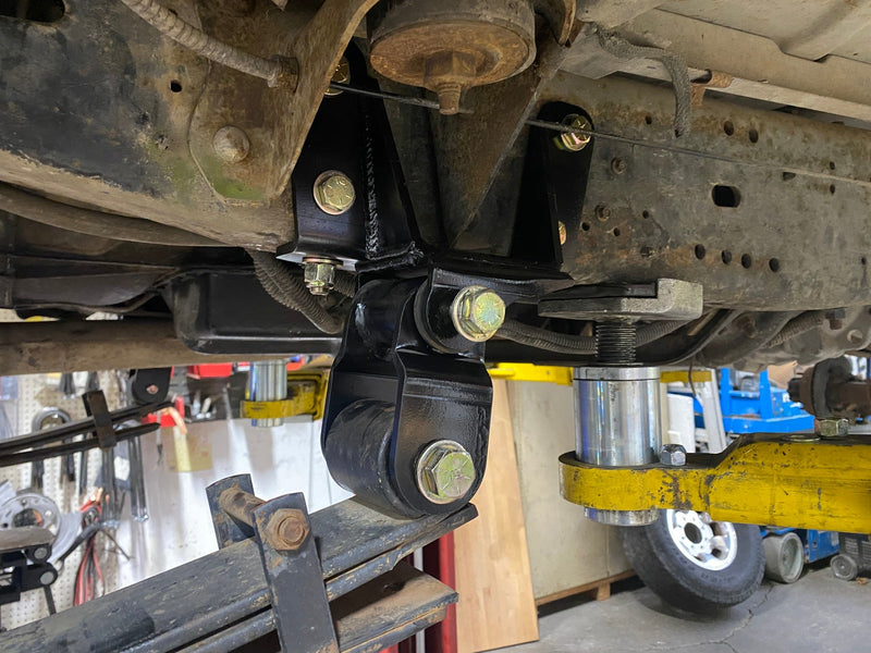 2" Front Shackle Reversal SUPER DUTY AXLE CONVERSION - 1985-1991 Ford F-Series