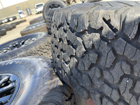 17" Ford F-150 Raptor Bronco OEM rims wheels 10461 tires 37" BFG Texas Truck Tire