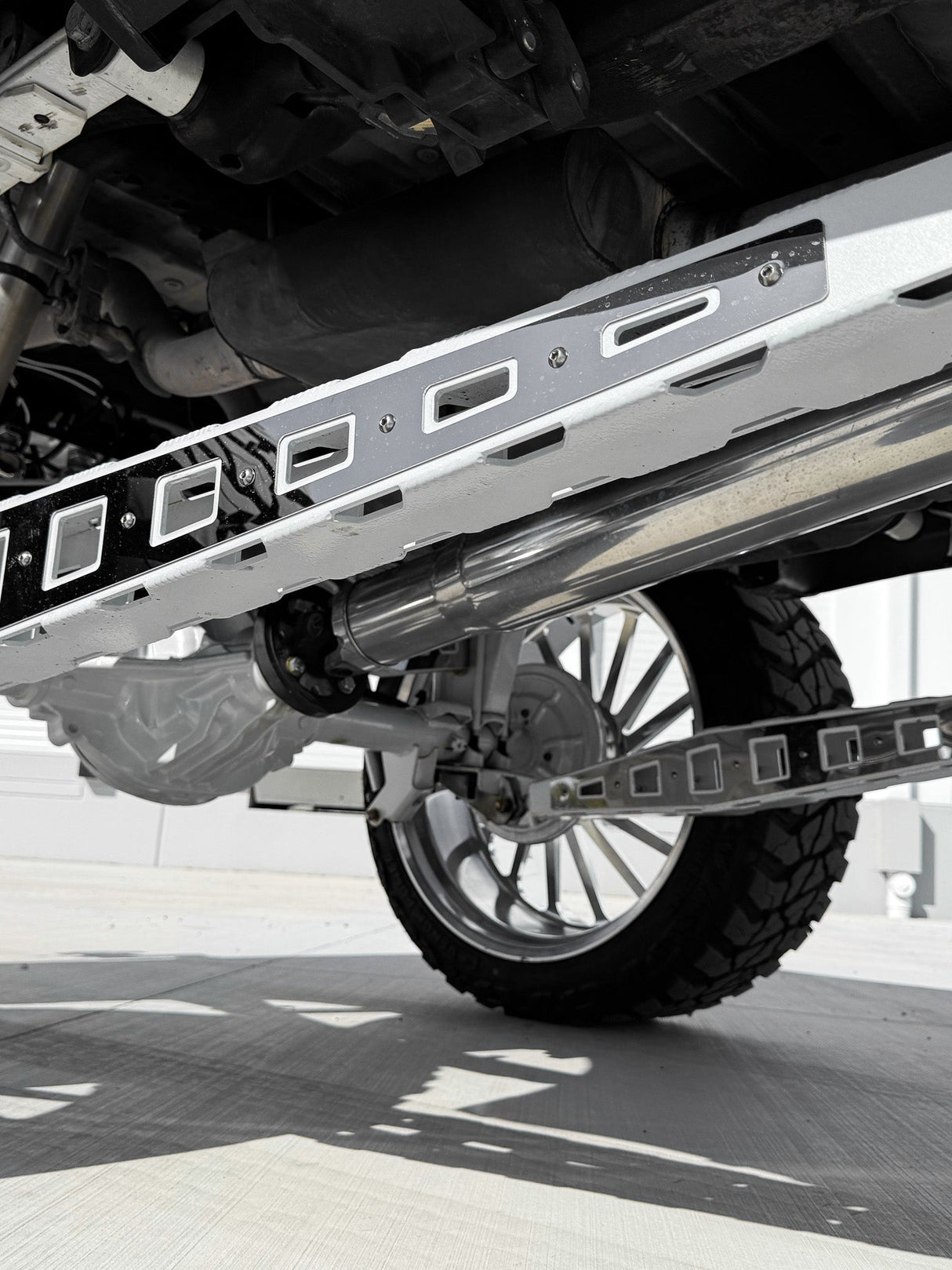 2021 Chevy 1500 14 Inch Lift Papis