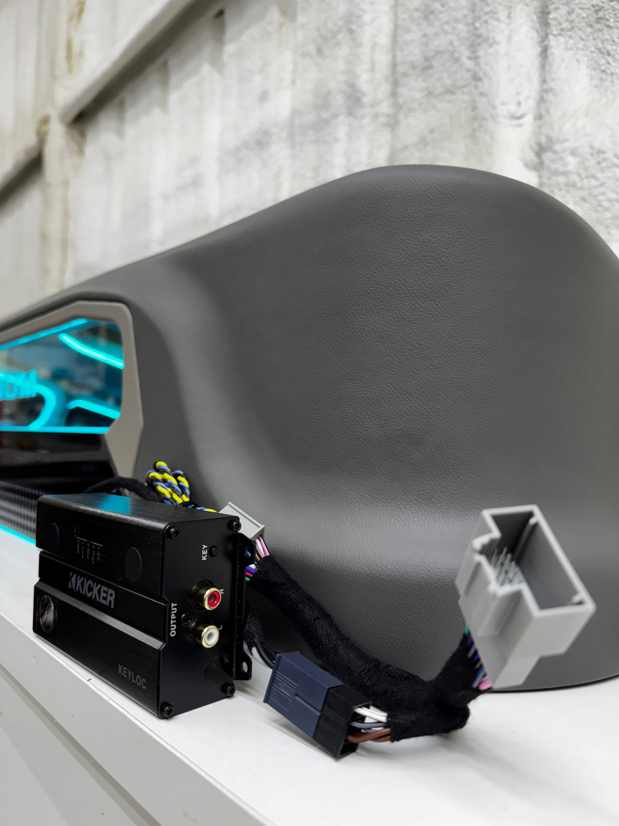 Stage 5 Platinum Plus 2 Wāvtech Thin Pro 12's Subwoofer Package