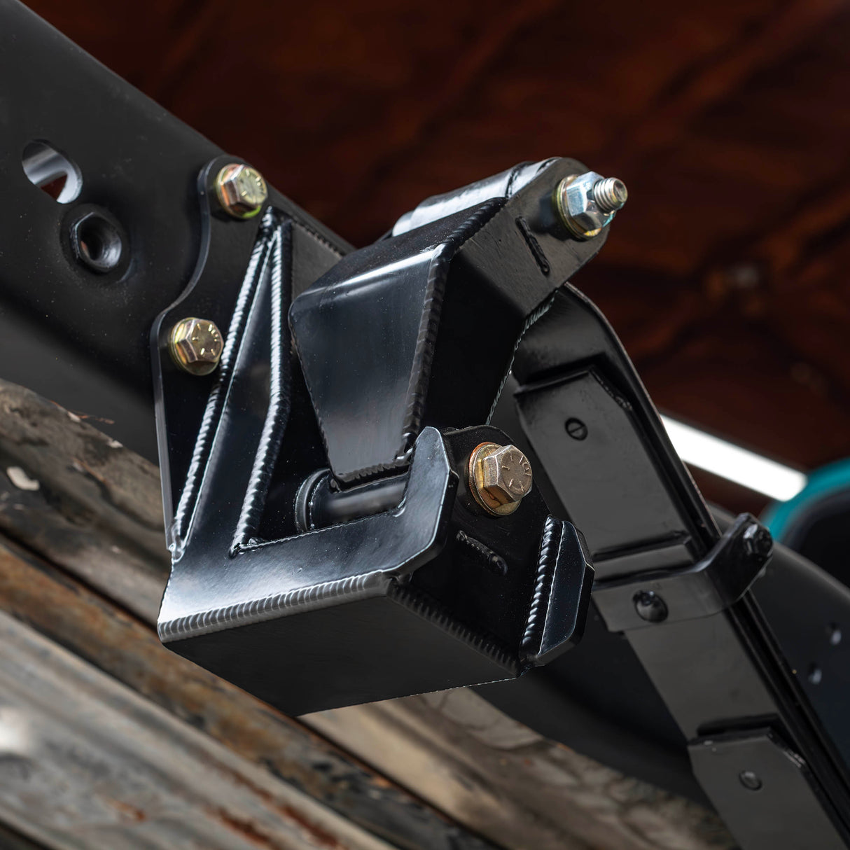 F-Series Fabricated Shackle Hanger and Extended Shackle Combo - 1980-1997 Ford F-Series Desolate Motorsports