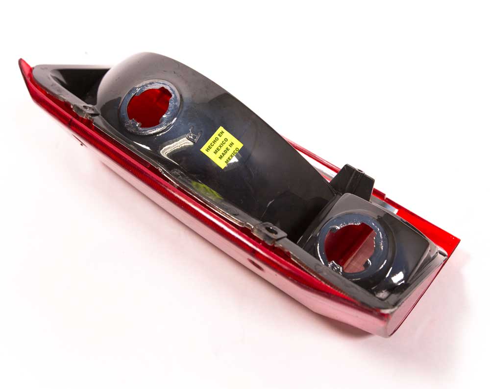 Complete Performance OEM Red Tail lights - 1980-1997 Ford F-Series & Bronco Complete Performance