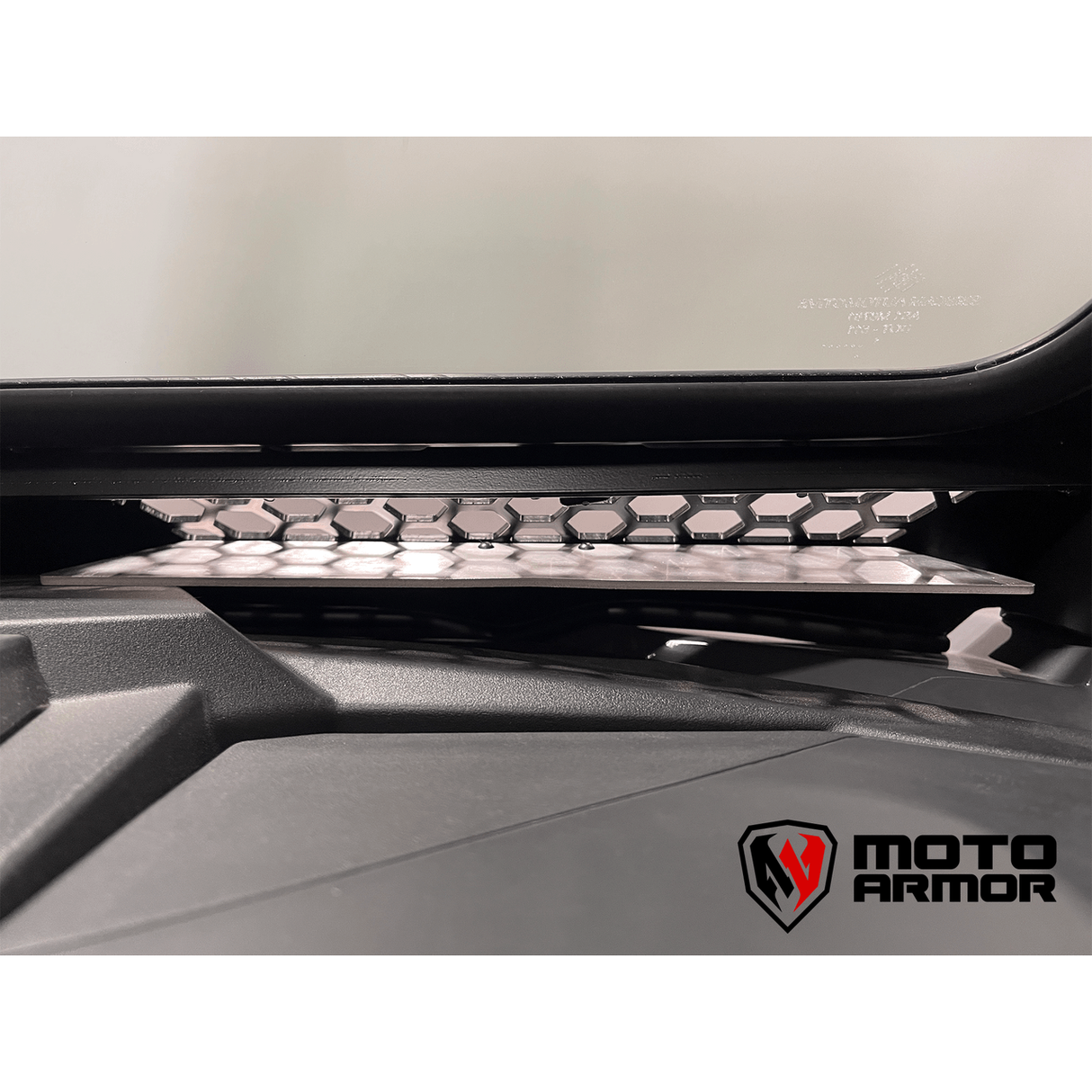 Moto Armor - Polaris PRO R 4 (2.0L) Full Glass Windshield - 4 seat only