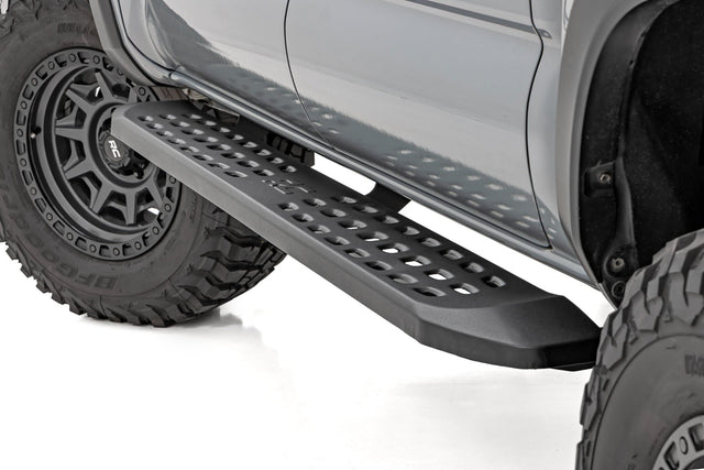 Rough Country RPT2 Running Boards for 2016-2023 Toyota Tacoma