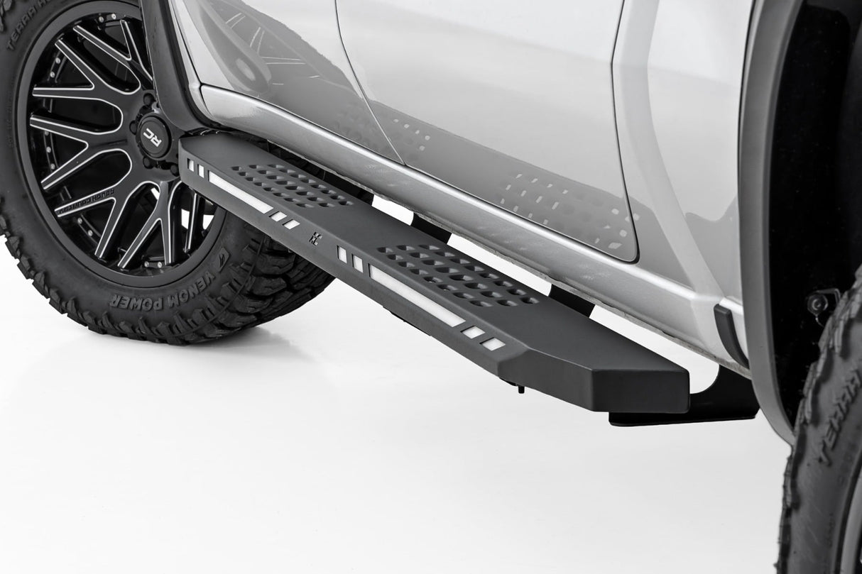 Rough Country AC2 LED Running Boards for Chevy/GMC Crew Cab