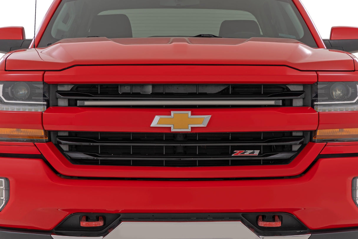 Rough Country 30-inch DRL Grille Mount LED Light Kit for Chevy Silverado 1500 (16-18)
