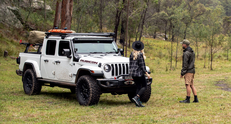 Kit de transport pour Jeep avec support de gouttière Rhino Rack