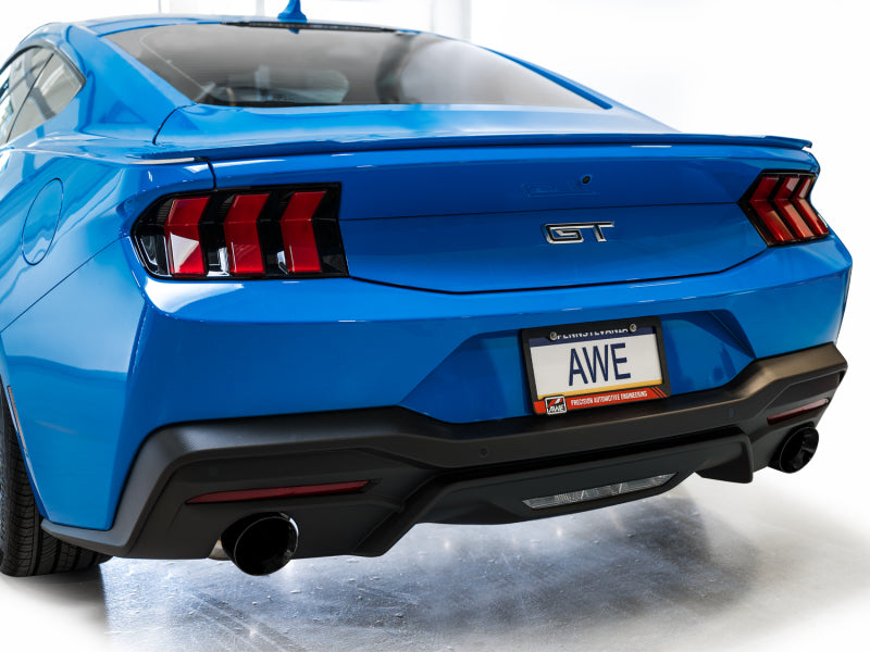 Échappement Catback AWE 2024 Ford Mustang GT Fastback S650 RWD Touring avec embouts noirs à double diamant