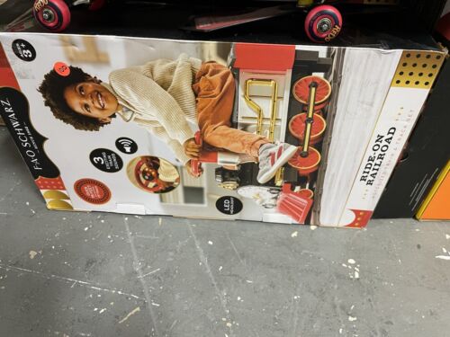 FAO Schwarz Kids Ride-On Toy Train Set with 15-Foot Railroad Track - Brand New