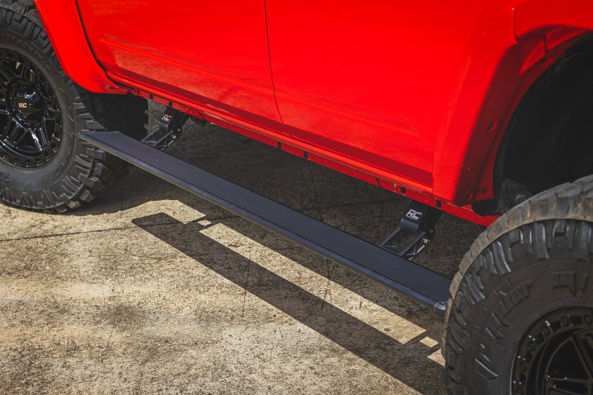 Rough Country HT-Series Power Running Boards 2021-2026 Ford Bronco 4WD