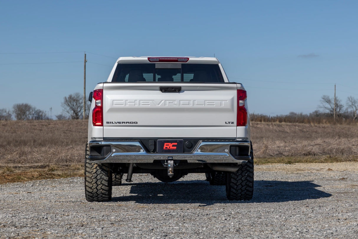 Rough Country 3.5 Inch Suspension Lift Kit Chevy Silverado 1500