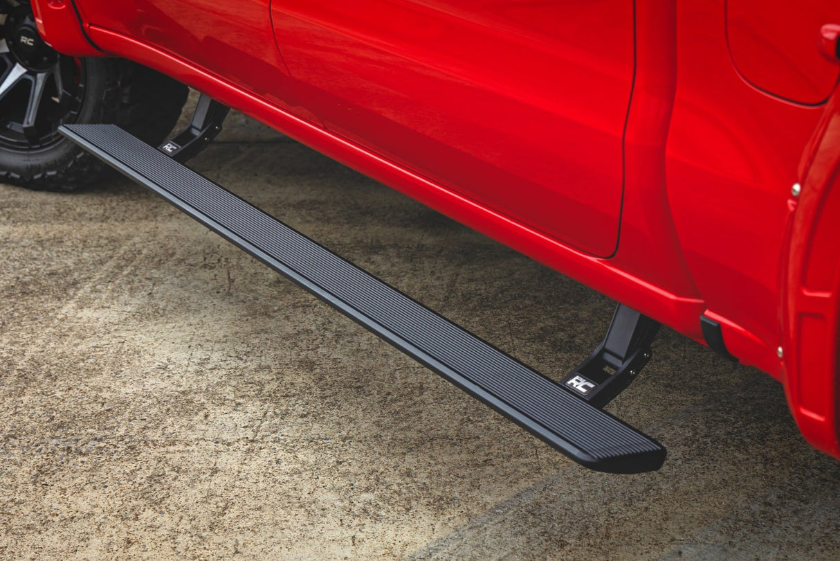 Rough Country HT-Series Power Running Boards for Chevy/GMC Crew Cab