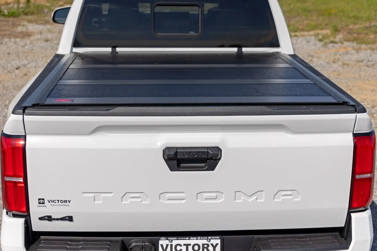 Rough Country Hard Low Profile Bed Cover Toyota Tacoma 2WD/4WD 2024-2026 47415551B-config