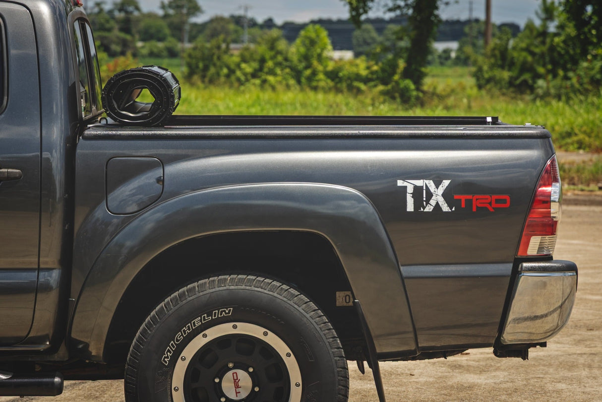 Rough Country Hard Roll Up Bed Cover 5ft for Toyota Tacoma 2005-2015