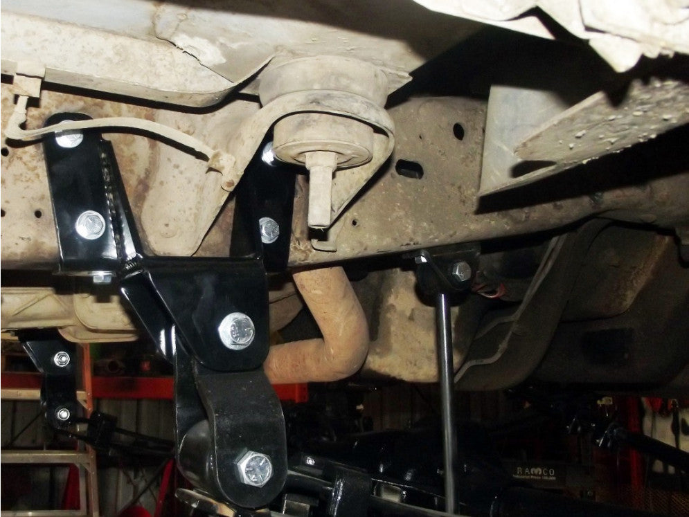 Shackle Reversal Kits (Super Duty spring) - 1992-1997 Ford F250/F350 Sky's Offroad Design