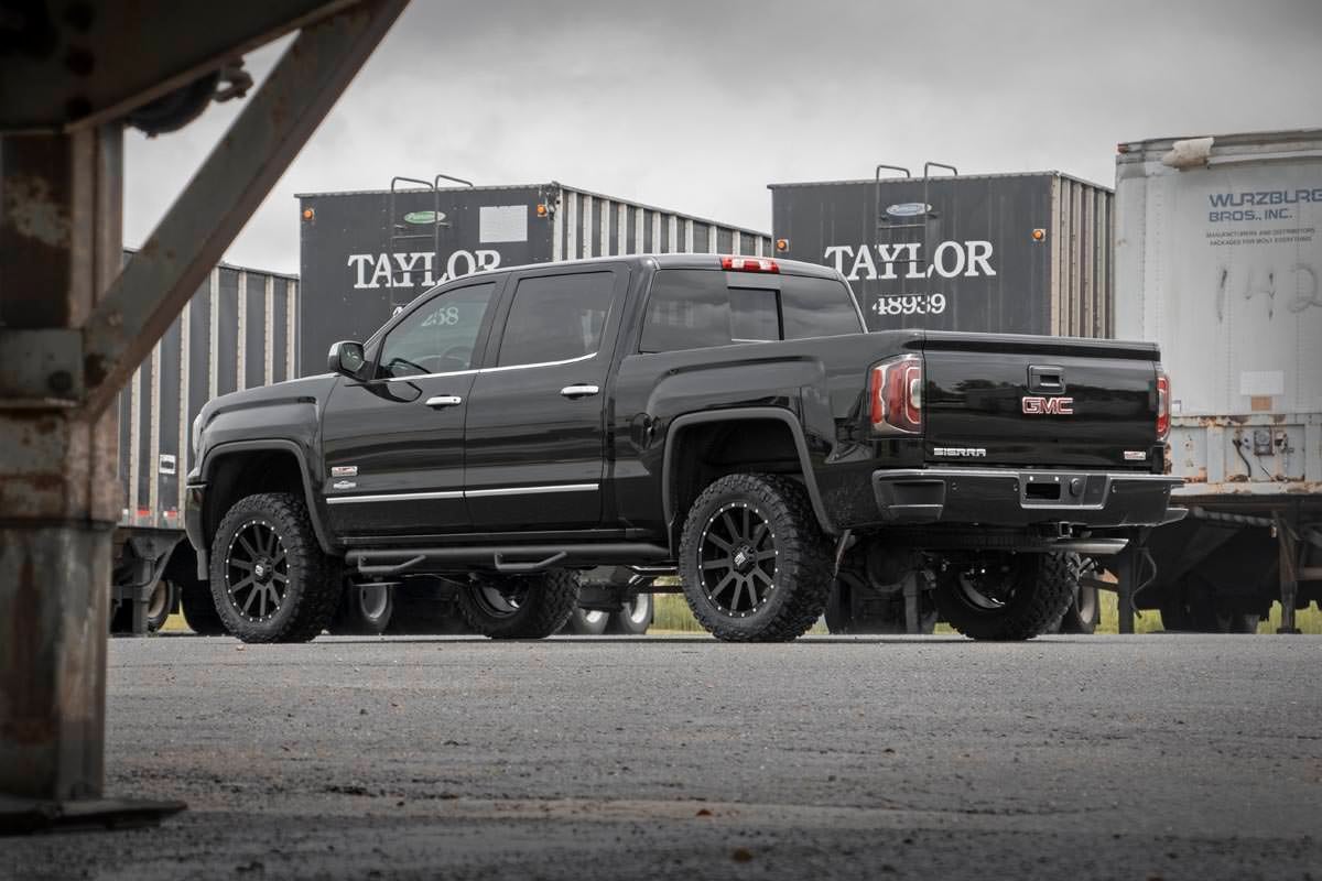 Rough Country 3.5 Inch Lift Kit Chevy/GMC 1500 4WD/AWD 2007-2016 19431A