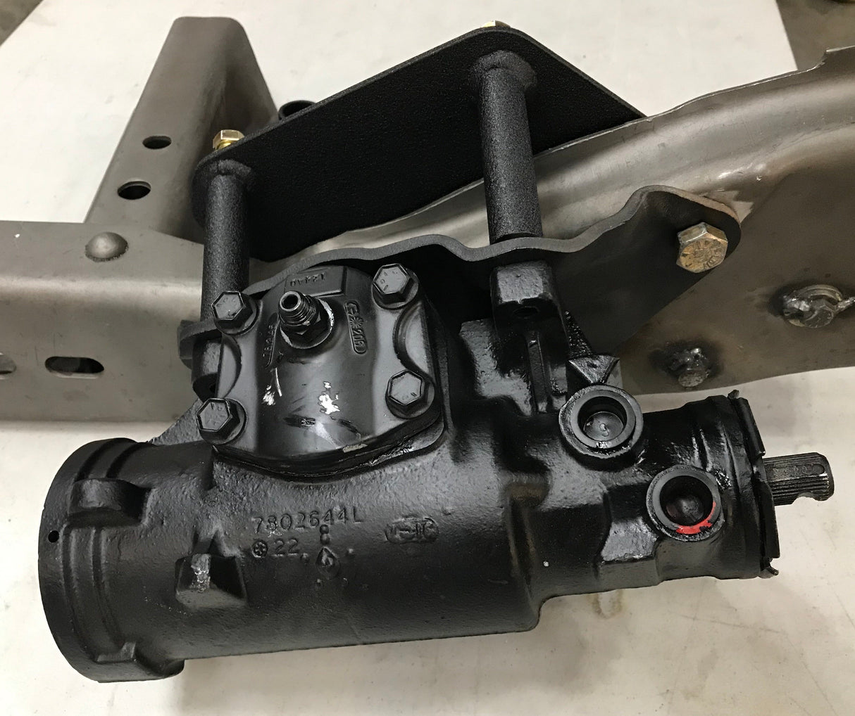 72-93 (4x4 STOCK) Steering Dodge Steering Box Brace Far From Stock