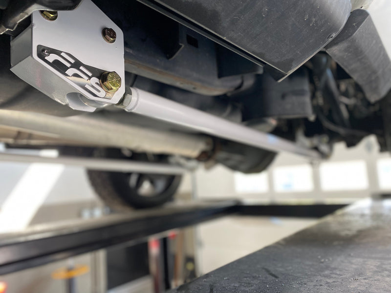 14-18 Ram 3500 Leaf Spring SRW & DRW Rear Long Arm/Traction Bar Kit