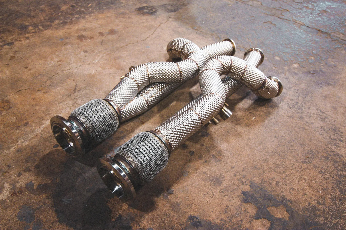 Lamborghini Aventador / S / SV / SVJ Free Flow Front Pipes - Equal Length Valvetronic Designs