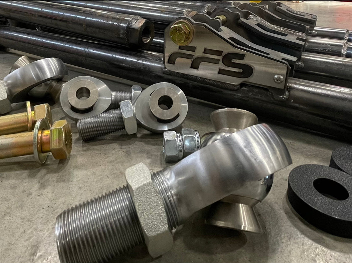 Radius Arm kit Ford 05-22 Dana 60 Super Duty Far From Stock ruffstuff