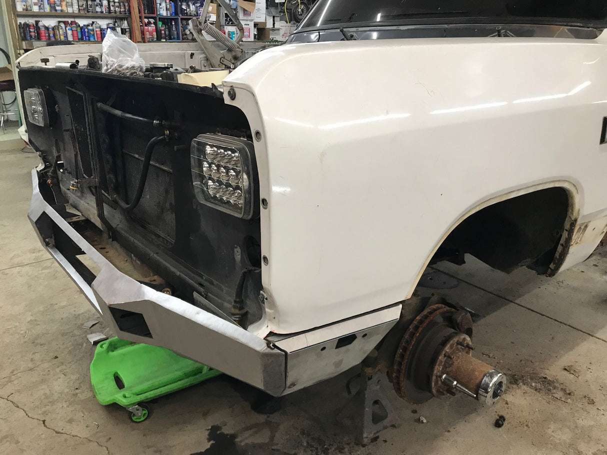 Bumper metal wrap around Add-on Far From Stock