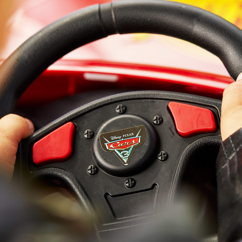 Lightning McQueen 6V Battery-Powered Ride On for Kids - Speeds up to 2.5 MPH