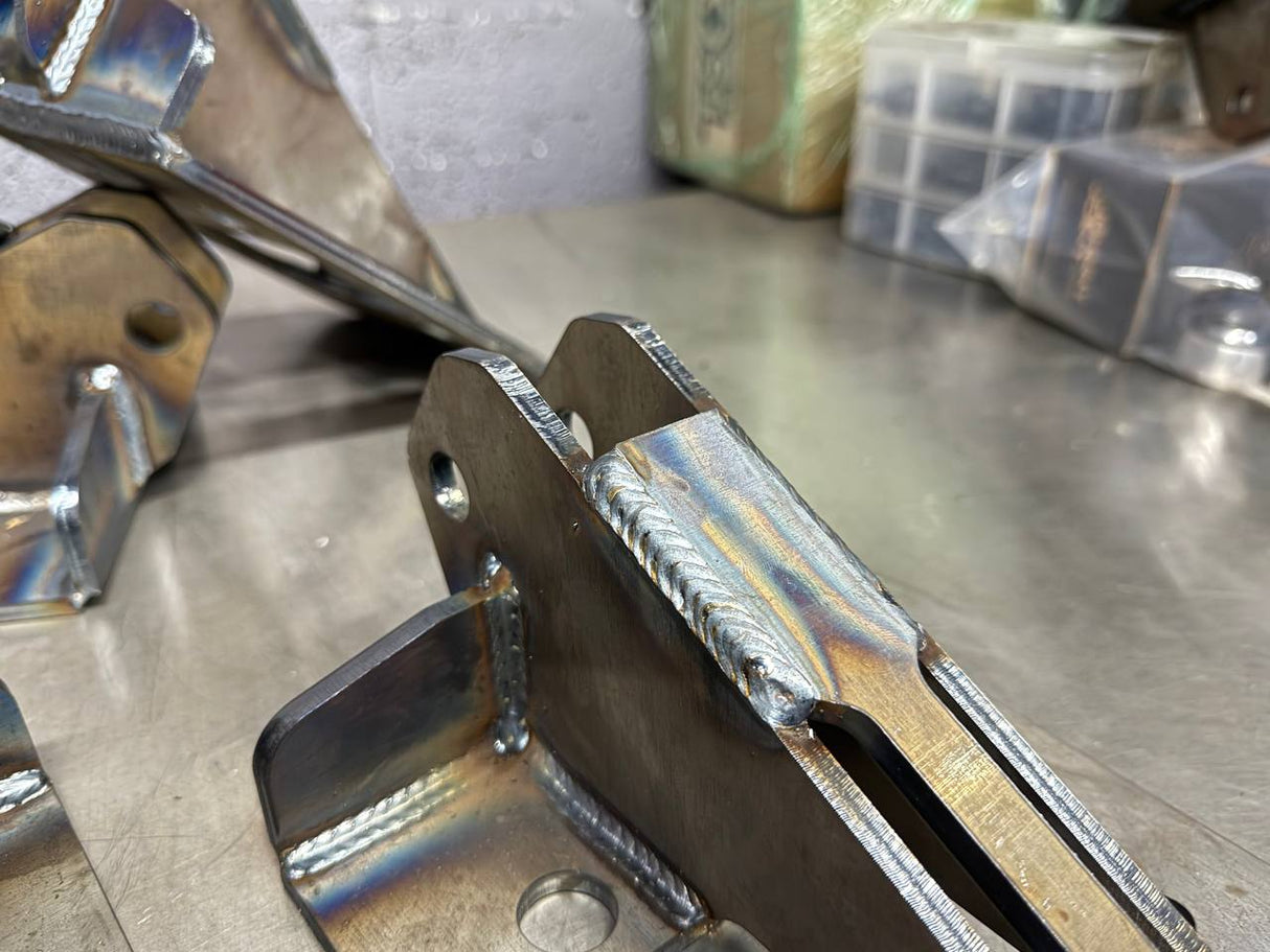 GM 1500 U Bolt Traction Bar Brackets 2014-2025