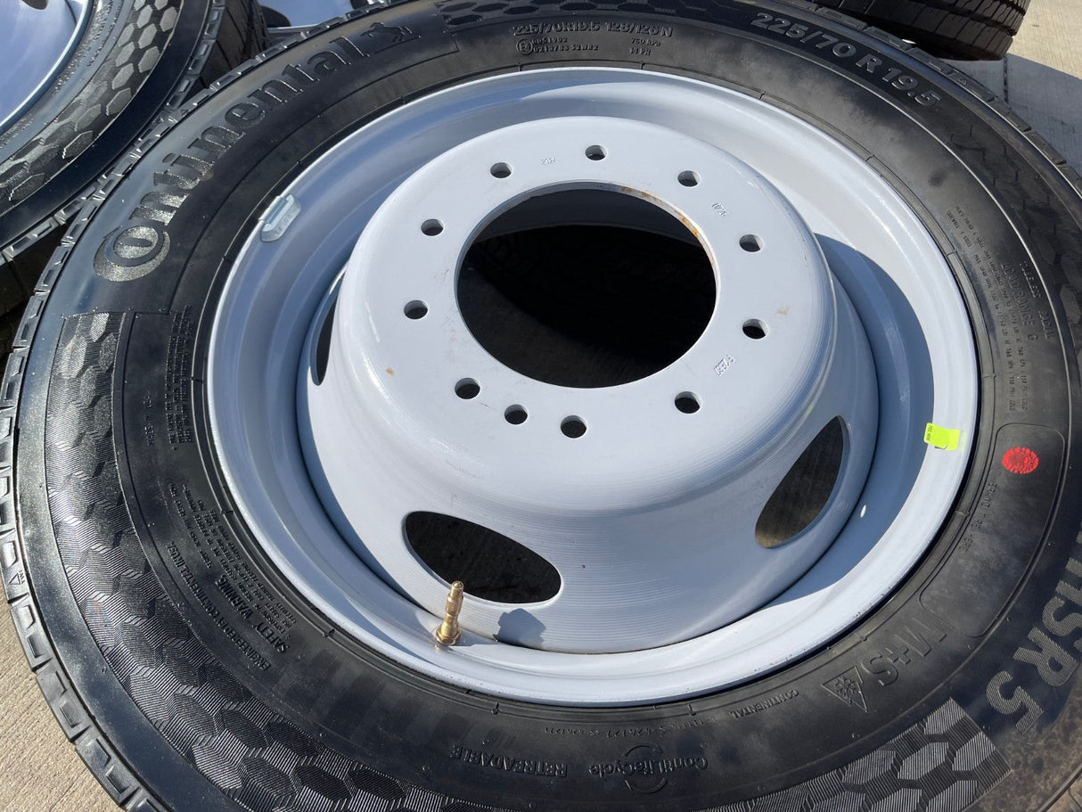 19.5" Ford F-450 Dually F-550 rims wheels RAM 4500 OEM 10x225 CONTINENTAL NEW Texas Truck Tire