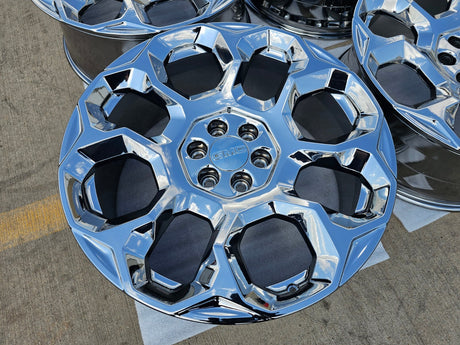 24" GMC Yukon Sierra Tahoe Cadillac Escalade V OEM wheels rims 2025 2026 NEW Texas Truck Tire