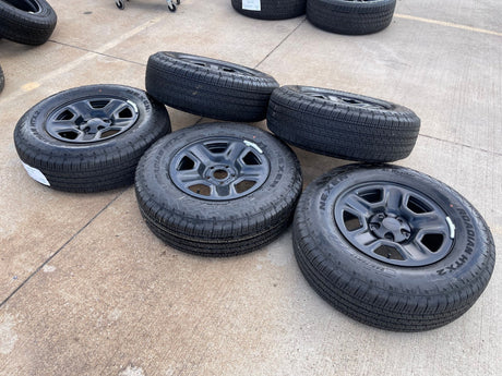 17" Jeep Gladiator OEM wheels rims Steel 9220 9240 Wrangler 2025 2026 NEW Texas Truck Tire