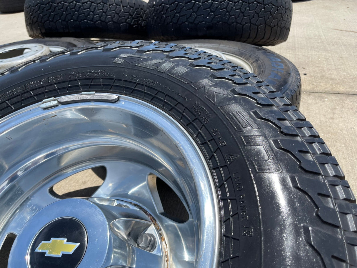 17" Chevy Silverado GMC Sierra 3500 Dually rims wheels OEM 5519 5520 8094 Texas Truck Tire