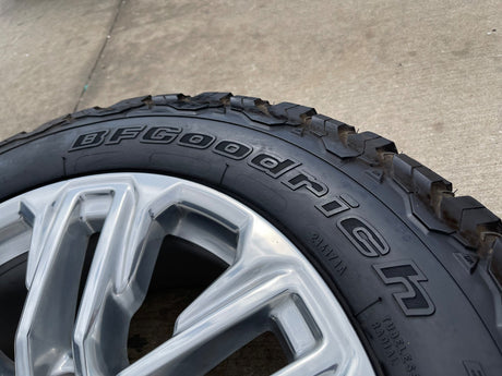 20" GMC Yukon Sierra Tahoe Silverado OEM 2120 14024 wheels rims BFG KO2 A/T 33" Texas Truck Tire