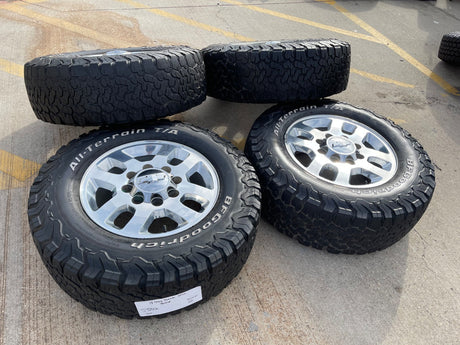 18" Chevy Silverado GMC Sierra 2500 3500 OEM 5502 wheels rims tires BFG KO2 A/T Texas Truck Tire