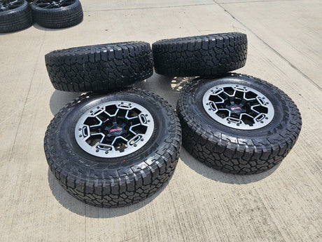 17" GMC Sierra Chevy Silverado OEM Beadlock wheels rims Canyon FALKEN A/T3 NEW Texas Truck Tire